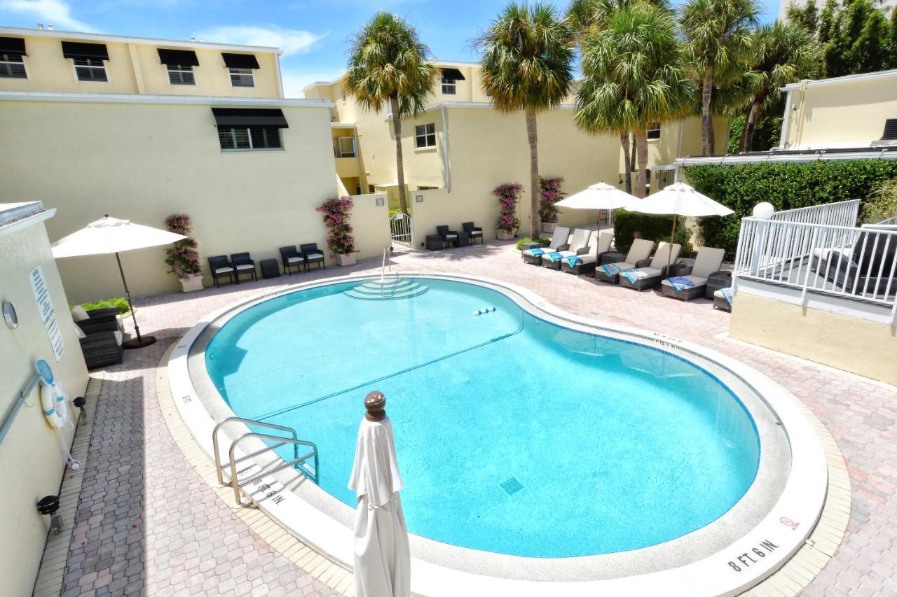 Laplaya 201C Breathtaking Gulf Panorama From This Corner End Unit With A Private Stairway To The Beach Longboat Key Eksteriør billede
