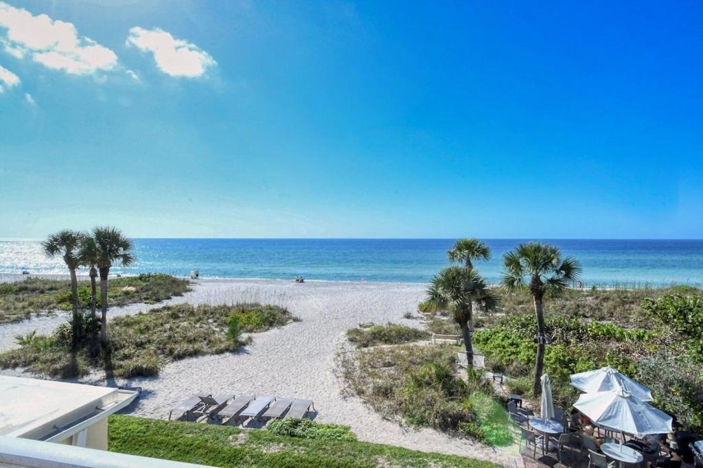Laplaya 201C Breathtaking Gulf Panorama From This Corner End Unit With A Private Stairway To The Beach Longboat Key Eksteriør billede